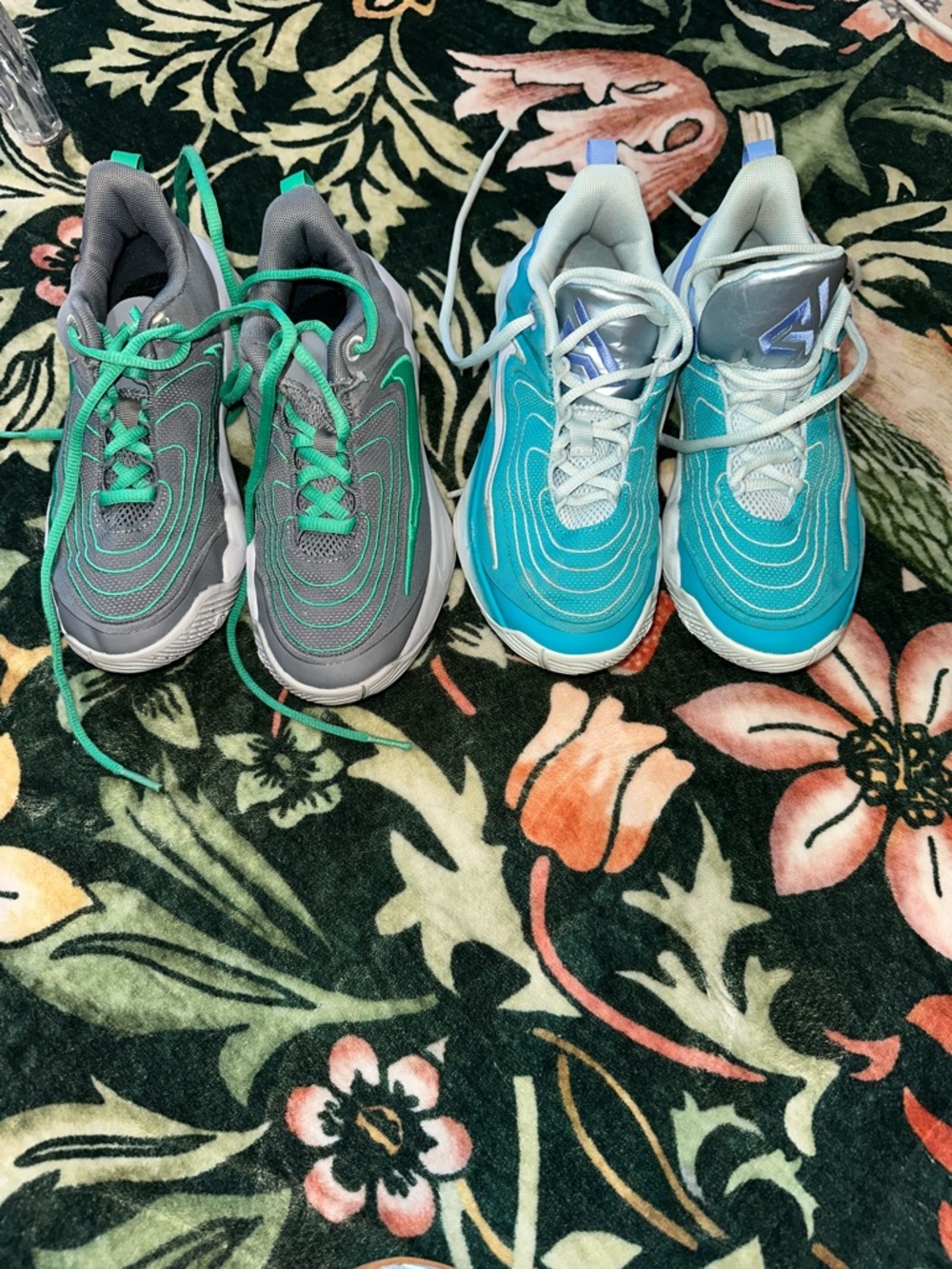 Nike Kids Sneakers Gray with Green & Blue with light blue Pair